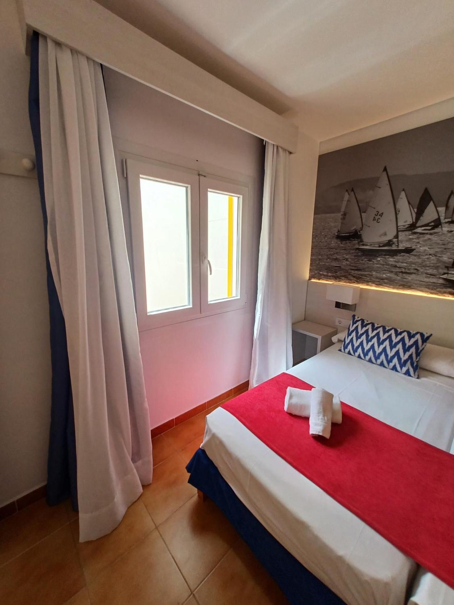 Hostal Cala Ratjada Cala Ratjada  Buitenkant foto
