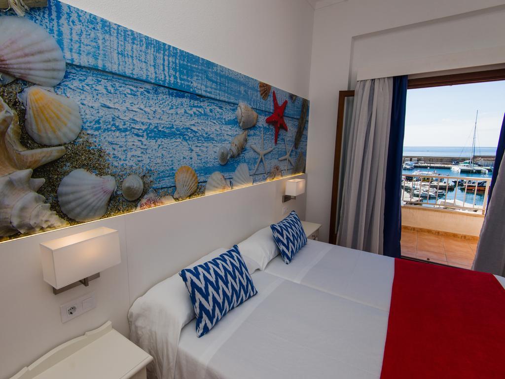 Hostal Cala Ratjada Cala Ratjada  Buitenkant foto