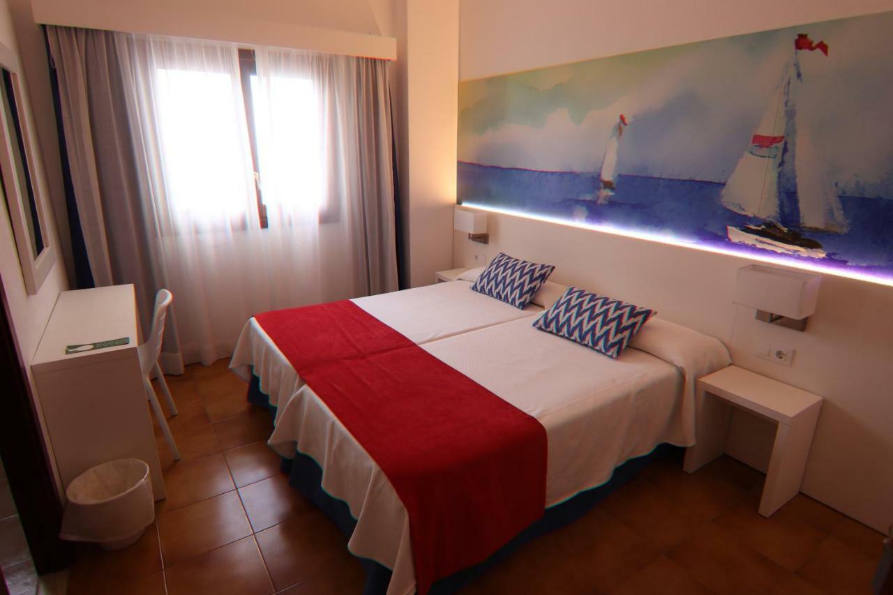 Hostal Cala Ratjada Cala Ratjada  Buitenkant foto